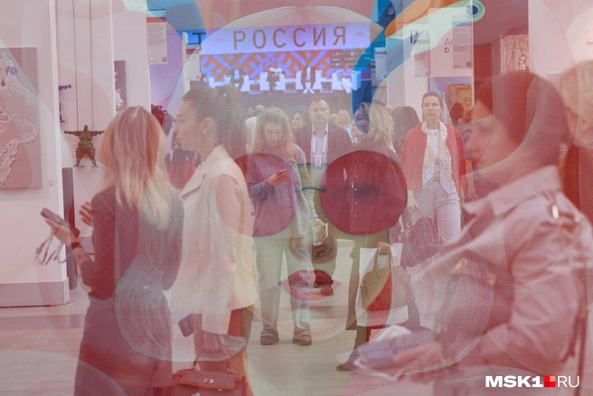 В дискуссиях проведут исследование всех форм творческой деятельности: современного искусства, архитектуры, фотографии, дизайна, кино, танца, театра, литературы | Источник: Артем Устюжанин / MSK1.RU