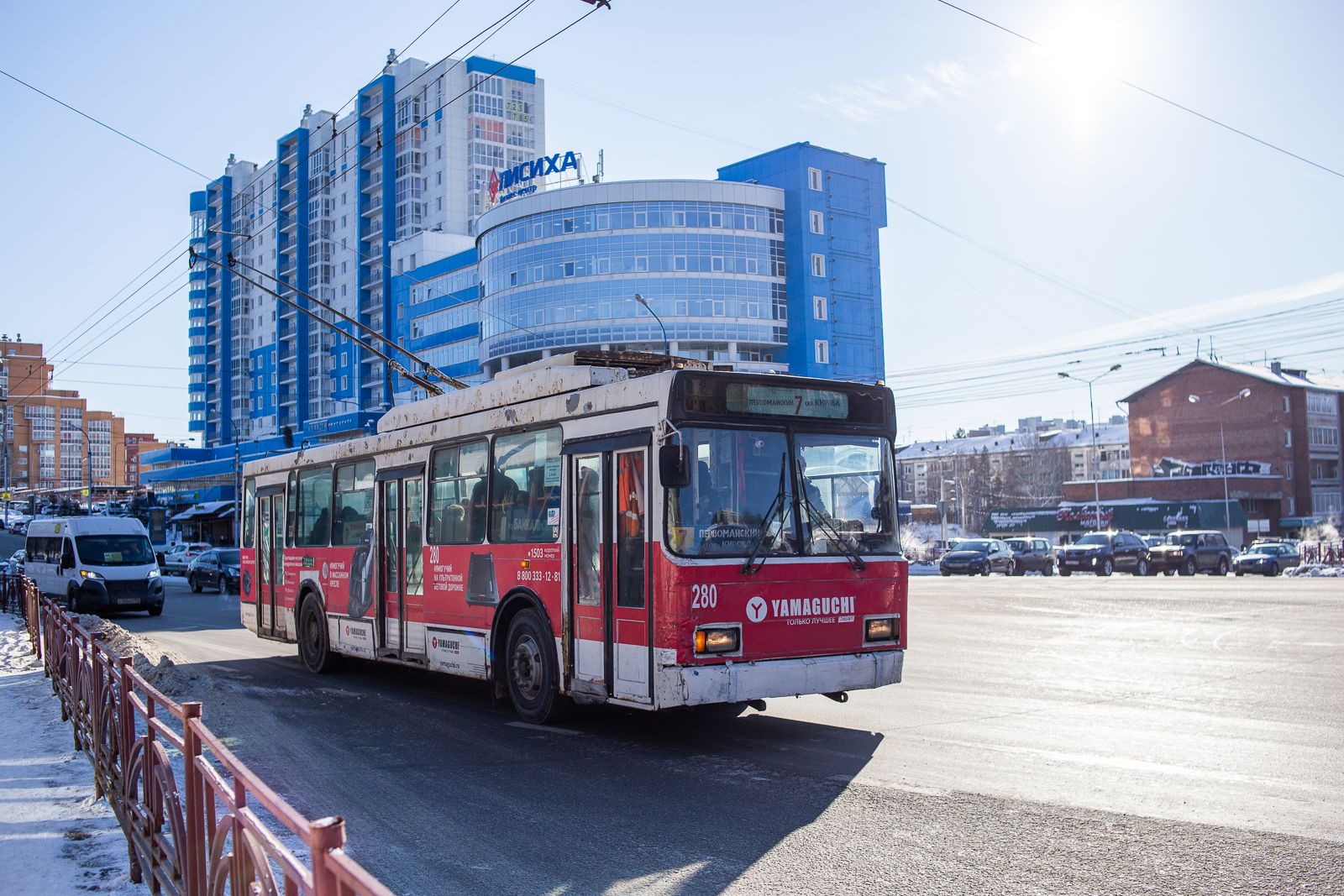 «Не пользуются спросом». В Иркутске с 1 ноября перестанут ходить несколько трамваев и троллейбусов