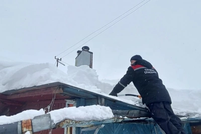 Кострома помогает семьям СВО и пожилым убрать снег с крыш