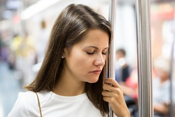 Как помочь своей психике после выматывающего рабочего дня: 5 эффективных способов