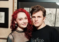 24-летняя дочь Кончаловского и Толкалиной о разводе с мужем: «Я хотела дом, сад, детей, а он мечтал о другом»