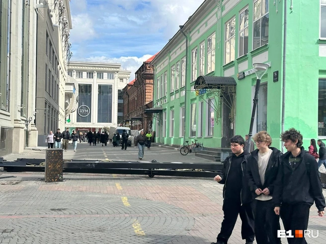 Администрация запустила проект по благоустройству пешеходной зоны от проспекта Ленина до улицы Малышева | Источник: Ирина Шутько / E1.RU