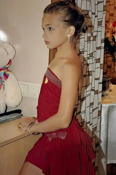 Валя Карнавал в 10 лет