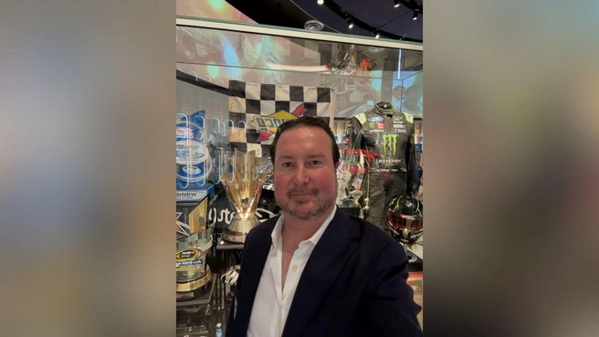 Kyle Bucsh died at the age of 41 on May 21. | Источник: @kurtbusch/Instagram