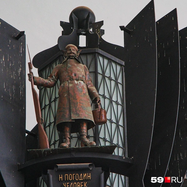 Высота изваяний&nbsp;— около метра | Источник: Тимофей Калмаков / 59.RU