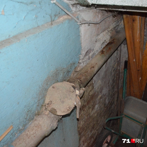 Трубы проржавели | Источник: Максим Улитов / 71.RU