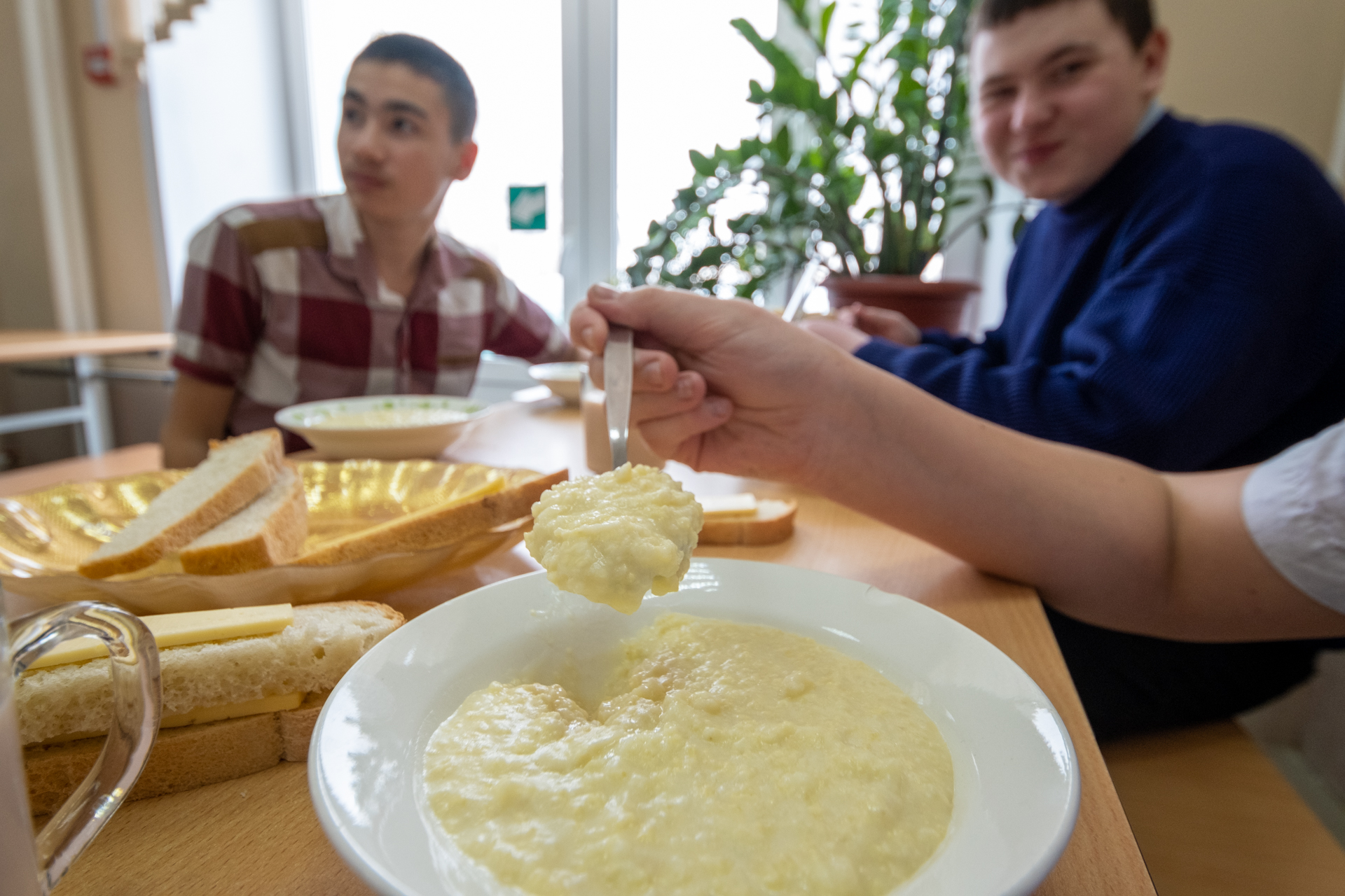 Манная каша: польза и вред для здоровья