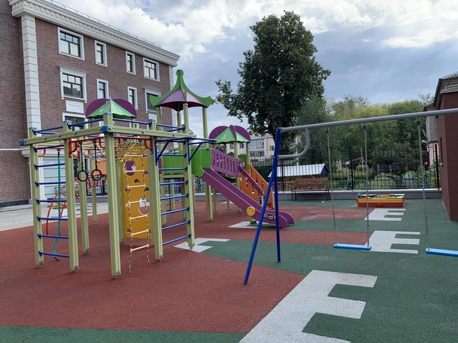 Двор закрыт от посторонних лиц и автомобилей | Источник: «Белый город»