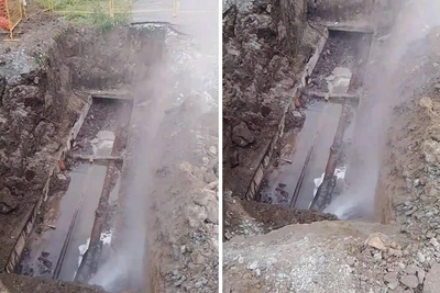 Прорыв трубы на Бориса Богаткова: яму топит, вода отключена