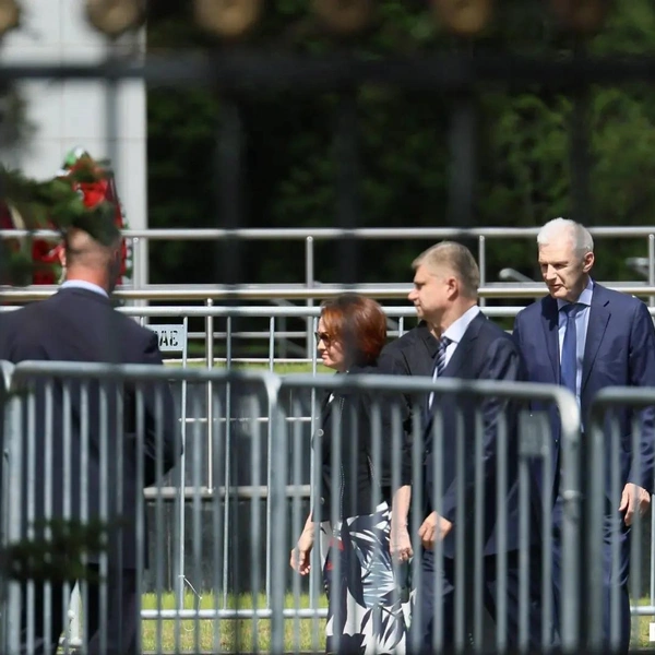 Слева направо&nbsp;— Эльвира Набиуллина, Олег Белозеров и Андрей Фурсенко