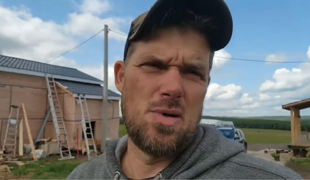 «Я бы просто уничтожил тварей». Глава канадской семьи из Нижегородской области в ярости — почему