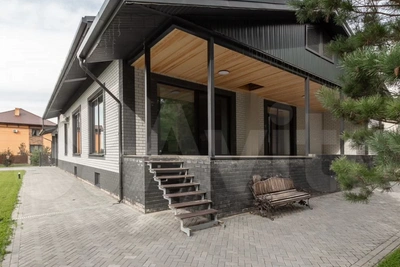 Дом в Барнауле с кинозалом, музыкальной комнатой за 80 млн