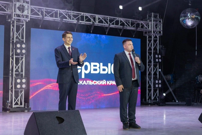 Олег Дудукаленко и Антон Бушмин | Источник: «Движение Первых | Забайкальский край» / t.me