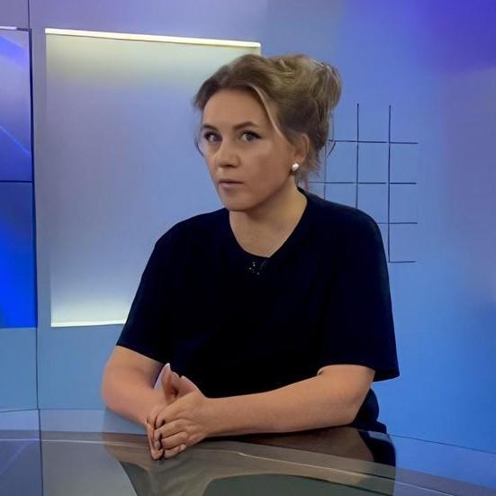 <p>Ева Самсонова</p>