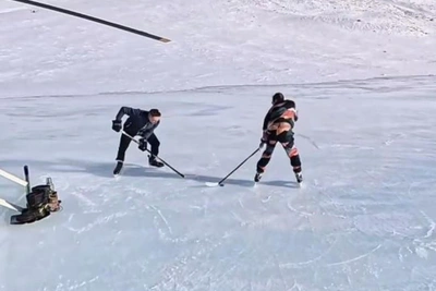 Новосибирский пилот оштрафован за посадку на озере у Белухи