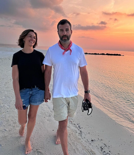 Иван Ургант опубликовал редкие кадры с женой в честь 20-й годовщины отношений | Источник: Соцсети