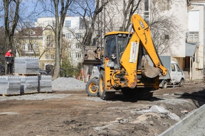 В Вологде приступили к ремонту дворов по программе ФКГС