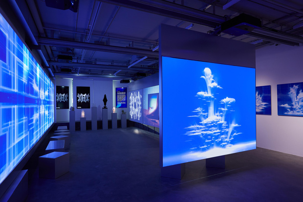 В Москве открылась первая в России галерея фиджитал-искусства VS Gallery