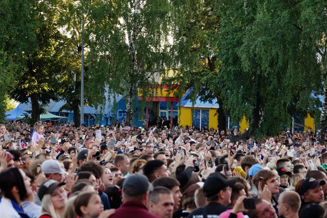 Посмотрите, сколько людей собралось на празднике в Нижнем Тагиле | Источник: Мария Бахтина