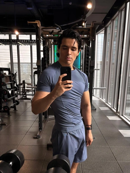 Луисо Сквиччиарини работает тренером по бальным танцам