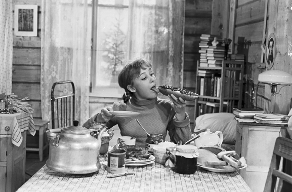 Фото №2 - Как худели в советское время: топ-5 самых популярных диет СССР