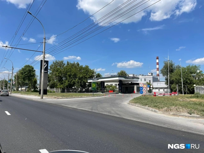 Не работает и АЗС сети «Татнефть» на улице Станционной, 80а | Источник: Александр Ощепков / NGS.RU