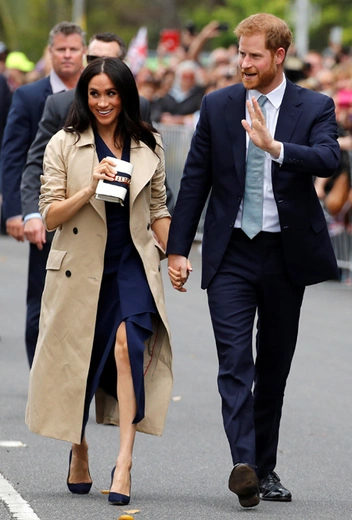 Меган Маркл сочетает мини-сумку Gucci с классическими вещами