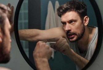 «Как перестать ругать себя за случаи, когда что-то не так сказал или сделал?»