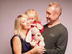 Почему семью Усольцевых не могли встретить в Таиланде? Объясняет детектив