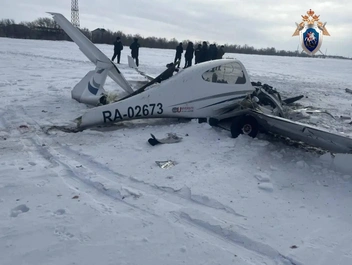 Борт упал в районе поселка Джанаталап | Источник: Центральное МСУТ СК России / t.me