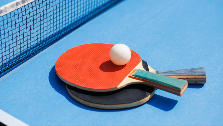 Продолжение твоей руки: как выбрать ракетку для большого и настольного тенниса?