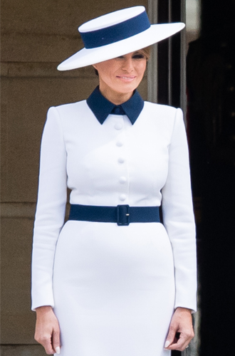 10 платьев для офиса, как у Мелании Трамп на встрече с королевской семьей