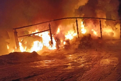 На трассе М-5 в Самаре после ДТП сгорела фура