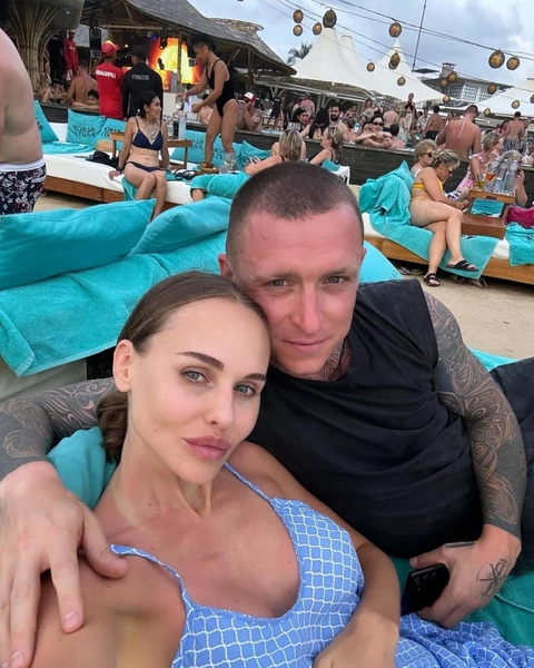 Надежда Санько и Павел Мамаев | www.starhit.ru