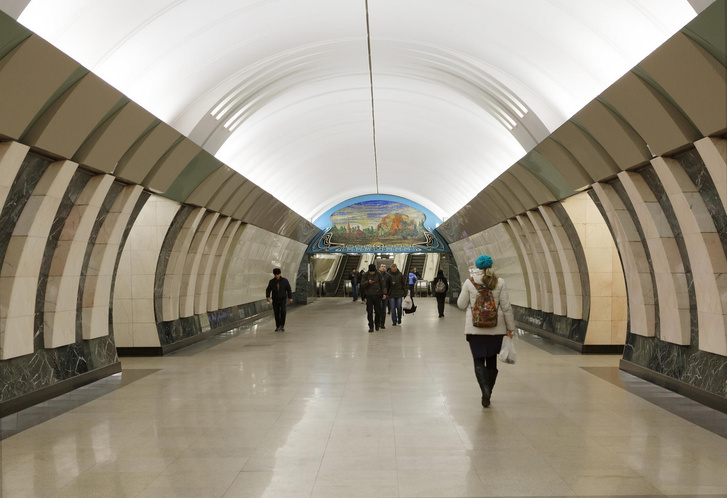 Призраки в метро и ведьма в телебашне: самые жуткие и интересные факты о Москве