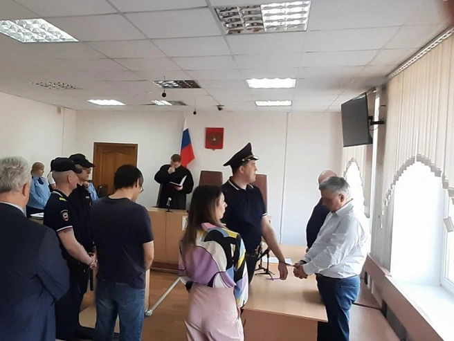 Бердоусова заковали в наручники прямо в зале суда | Источник: новости Красноярского краевого суда и судов Красноярского края / Telegram