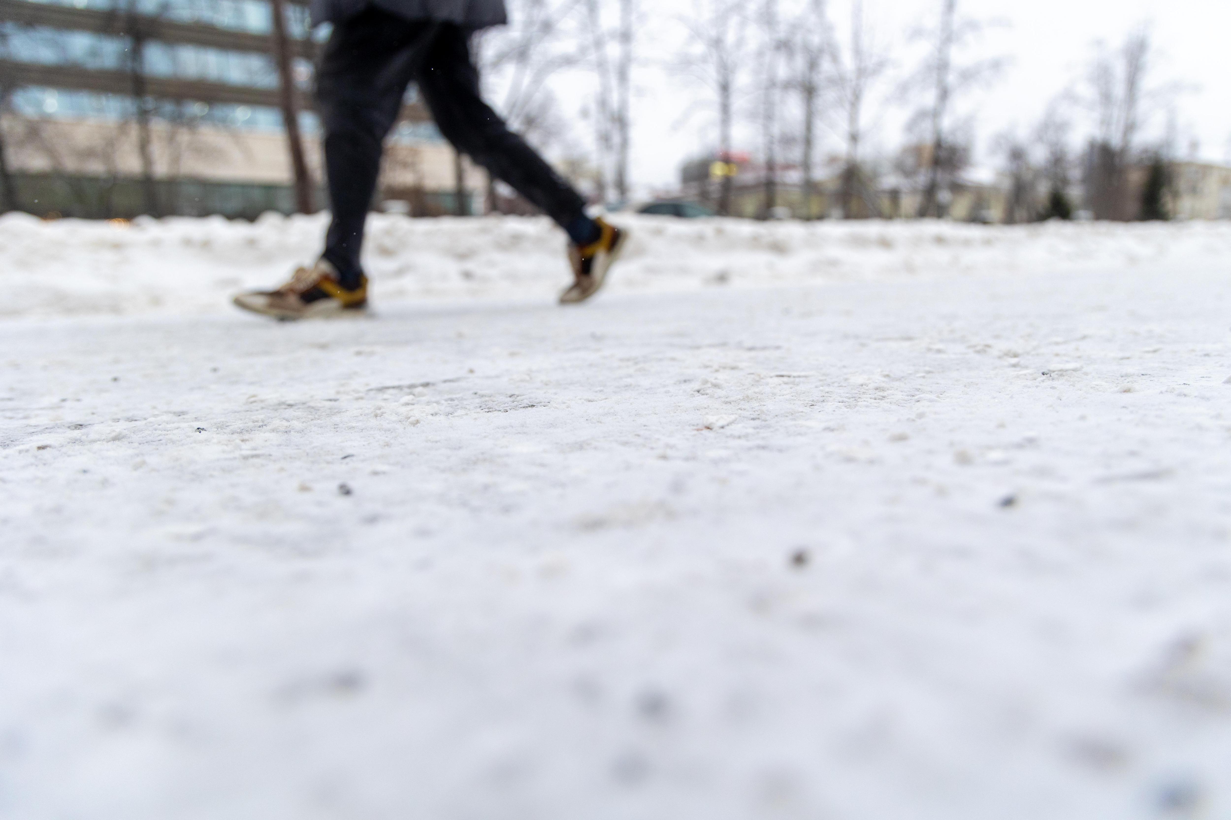 На города обрушится мокрый снег: где ждать непогоду