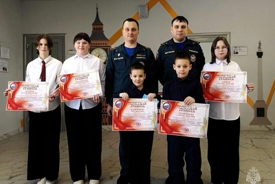 Школьников Новоспасского наградили за спасение тонущего товарища