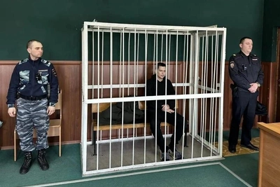 Суд оставил в СИЗО напавшего на детский сад