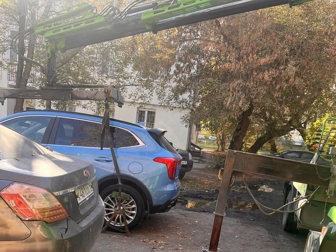 Новый Haval пришлось эвакуировать через неделю после начала эксплуатации | Источник: читательница E1.RU Екатерина