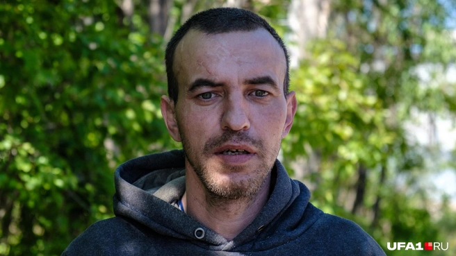 Альберт Хасанов почти 20 лет скрывался от родителей и встретился с мамой, когда потерял память в ДТП | Источник: Булат Салихов / UFA1.RU
