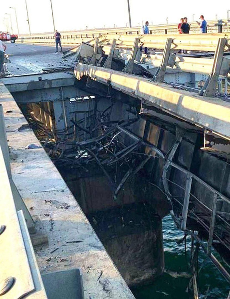 ЧП на Крымском мосту: супруги Кулик погибли на месте, их дочь осталась сиротой