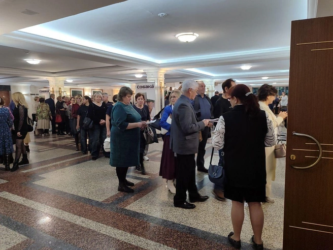 Аудитория была разновозрастной, но молодежи было не так много | Источник: Мария Тищенко / NGS.RU