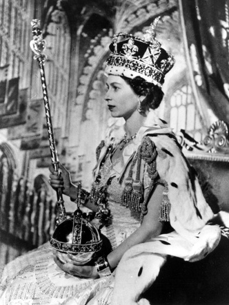 Не корона и не скипетр: всего две вещи, с которыми похоронят Елизавету II — и у них особое значение