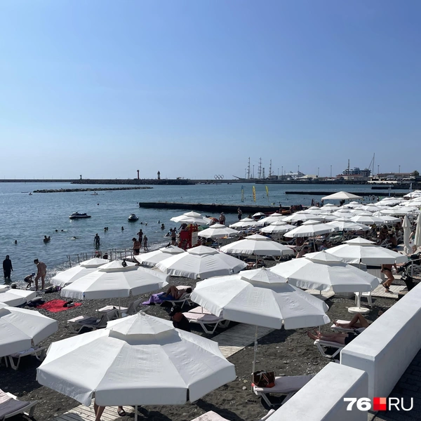Места на пляже было достаточно | Источник: Кирилл Поверинов / 76.RU