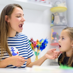 Как родителям проверить, правильно ли ребенок произносит звуки