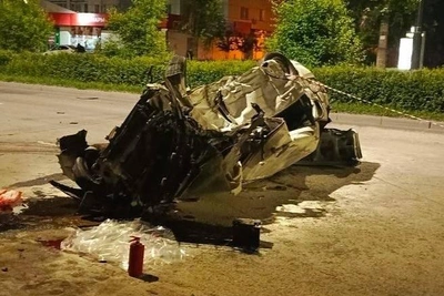 Два человека погибли в аварии на Гагарина