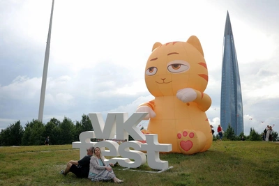 Зумеры и бумеры на VK Fest-2026: как прошел фестиваль