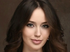 Битва платьев: кто горячее – Анастасия Костенко или Татьяна Котова?