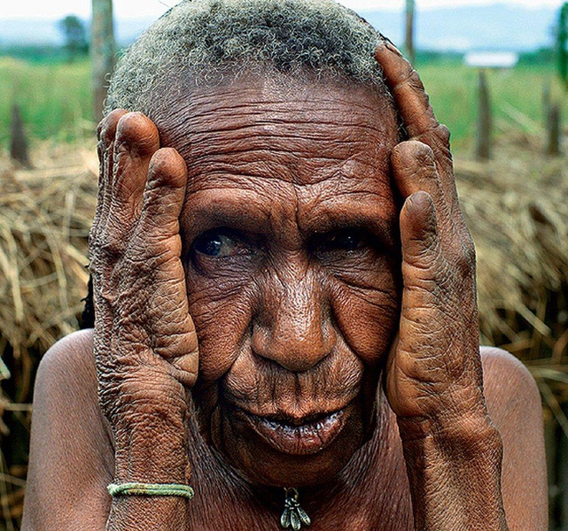 Фаланги скорби: как переживают потерю близких на Новой Гвинее